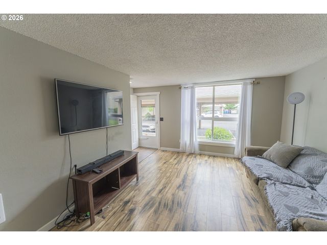 7110 Ne 43RD St D, Vancouver, WA 98661