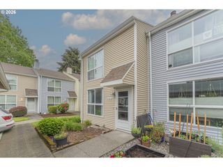 7110 Ne 43RD St D, Vancouver, WA 98661