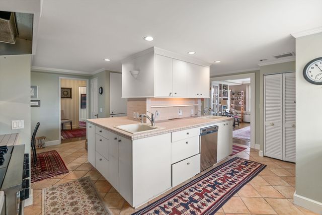 274 Beacon Street 8R, Boston, MA 02116