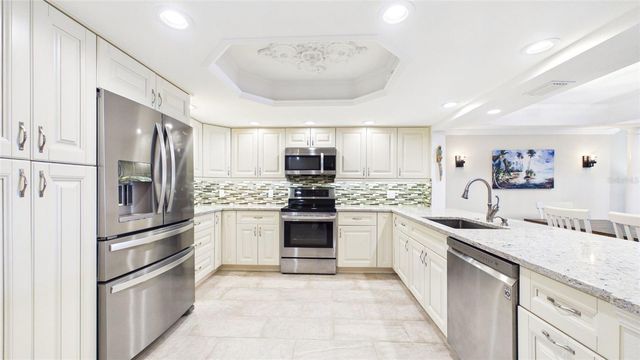 121 1ST STREET E 109, Tierra Verde, FL 33715