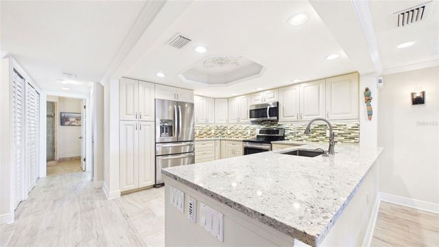 121 1ST STREET E 109, Tierra Verde, FL 33715