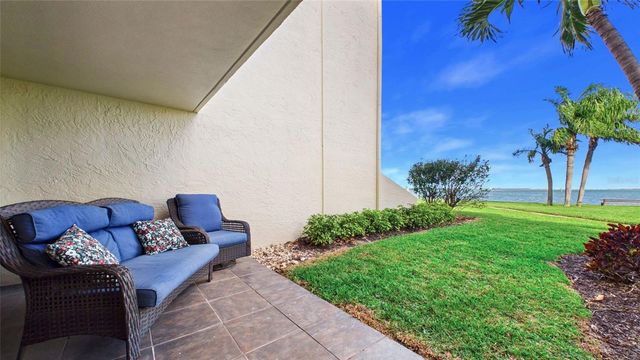 121 1ST STREET E 109, Tierra Verde, FL 33715