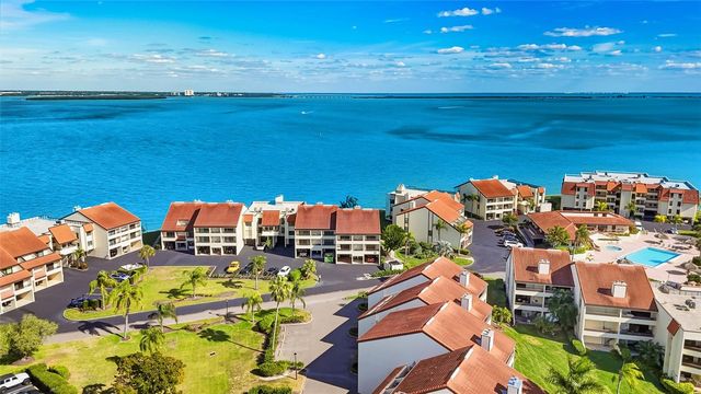 121 1ST STREET E 109, Tierra Verde, FL 33715