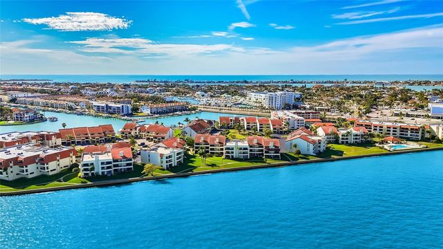 121 1ST STREET E 109, Tierra Verde, FL 33715