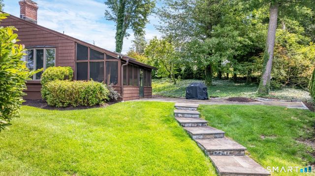 11 Pocono Point Road, Danbury, CT 06811