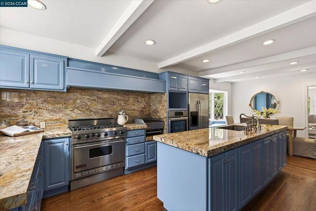 21 Camino Del Diablo, Orinda, CA 94563