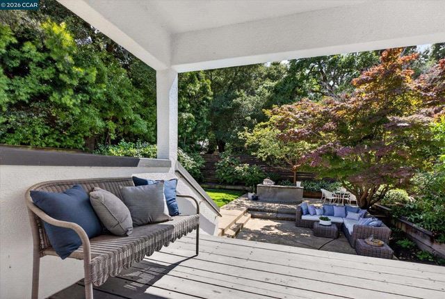 21 Camino Del Diablo, Orinda, CA 94563