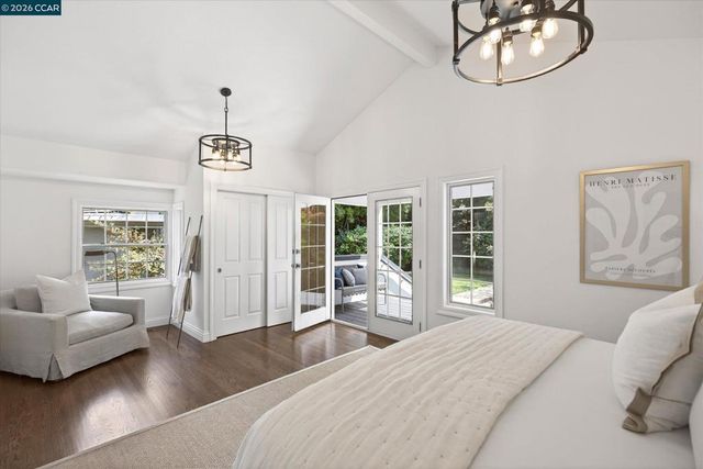 21 Camino Del Diablo, Orinda, CA 94563