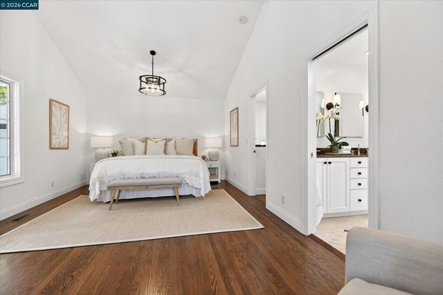 21 Camino Del Diablo, Orinda, CA 94563