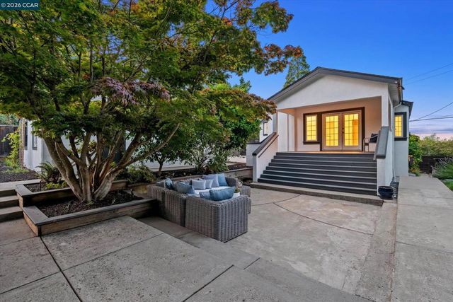 21 Camino Del Diablo, Orinda, CA 94563