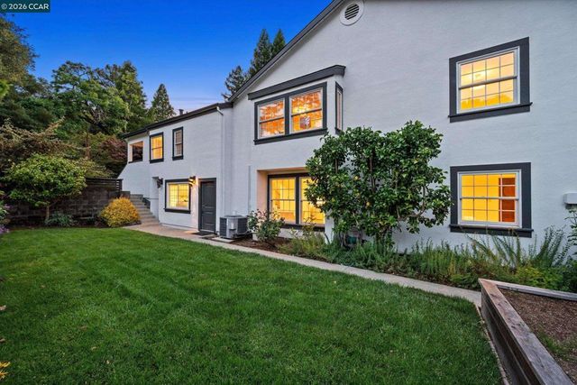 21 Camino Del Diablo, Orinda, CA 94563
