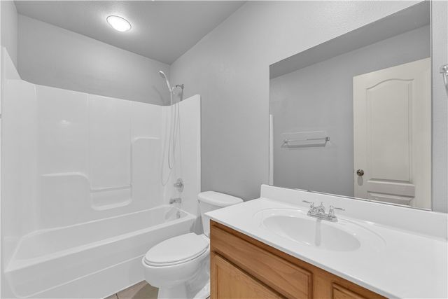 228 and 230 Copper Oaks Drive, Centerton, AR 72719