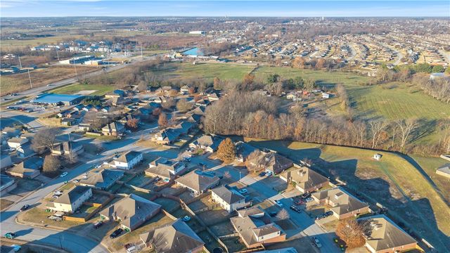 228 and 230 Copper Oaks Drive, Centerton, AR 72719