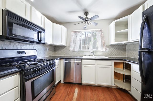 2800 N Pomona Street, Bakersfield, CA 93305