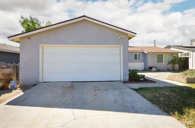 2800 N Pomona Street, Bakersfield, CA 93305