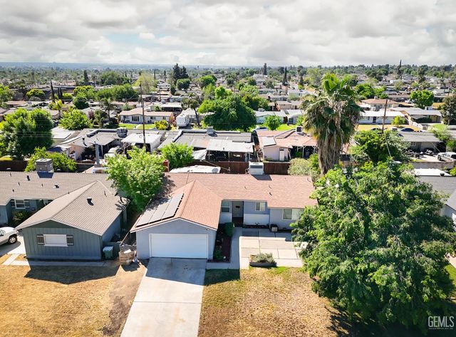 2800 N Pomona Street, Bakersfield, CA 93305