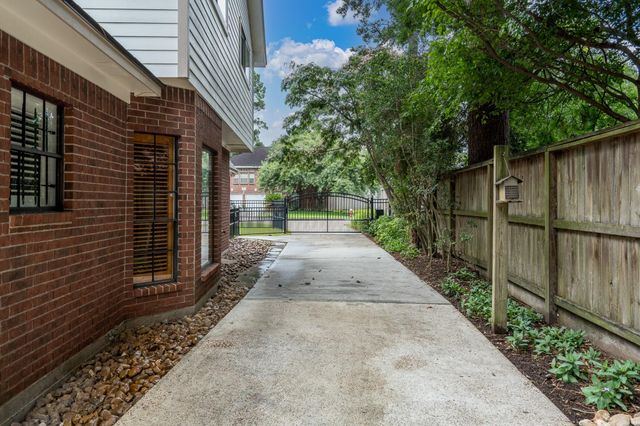 13514 Sleepy Lane, Tomball, TX 77375