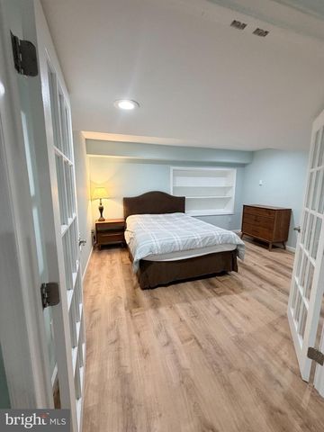 330 MOURNING DOVE DR, Newark, DE 19711