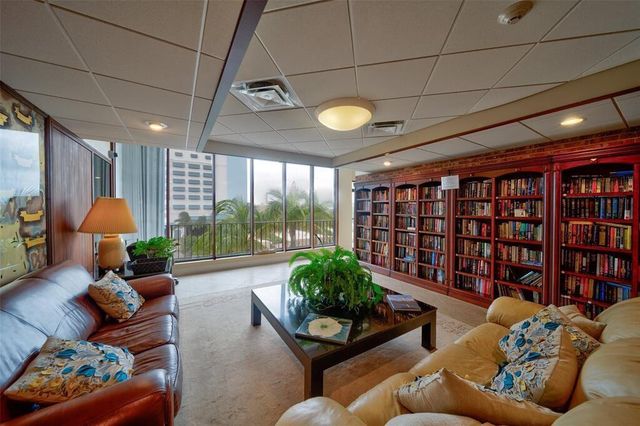 322 BUCHANAN Street 809, Hollywood, FL 33019