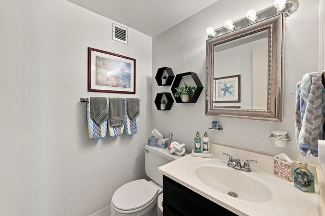 322 BUCHANAN Street 809, Hollywood, FL 33019