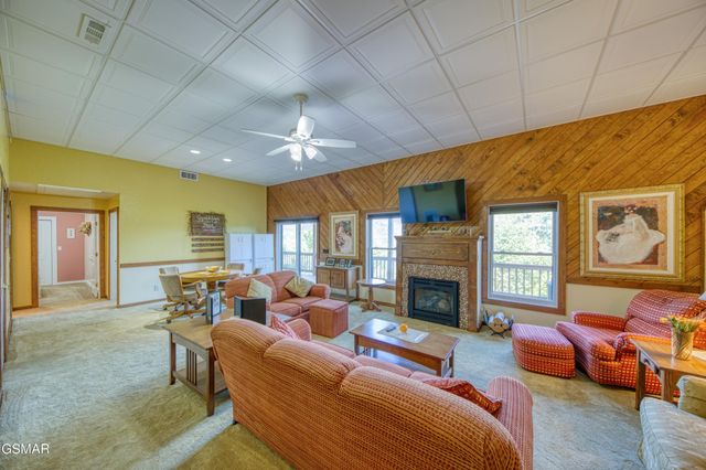4109 Ole Smoky Way, Sevierville, TN 37862