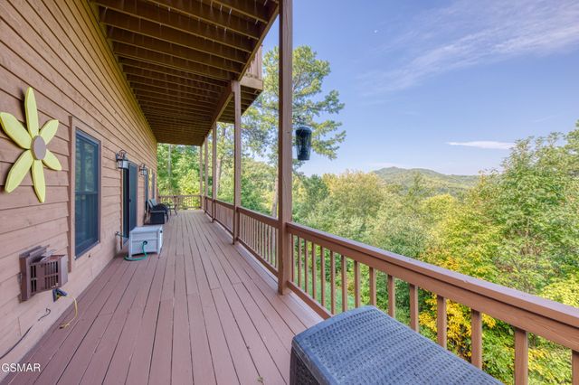 4109 Ole Smoky Way, Sevierville, TN 37862