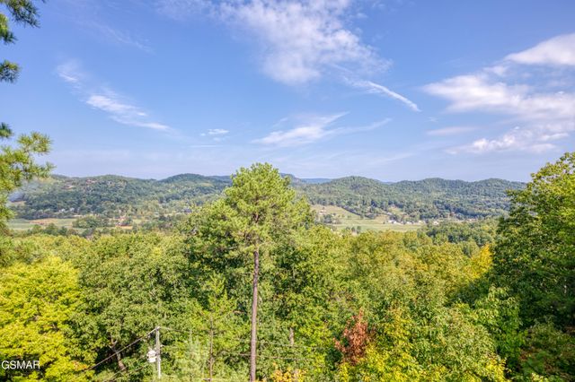 4109 Ole Smoky Way, Sevierville, TN 37862