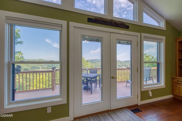 4109 Ole Smoky Way, Sevierville, TN 37862