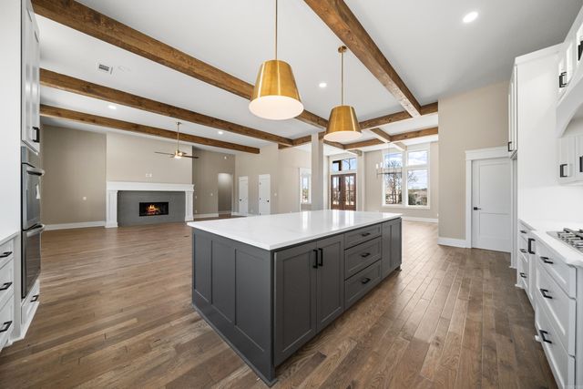 7 Linares Lane, Hot Springs Village, AR 71909