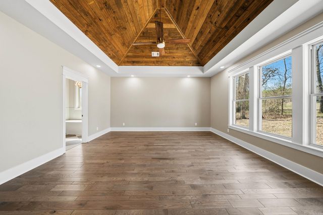 7 Linares Lane, Hot Springs Village, AR 71909