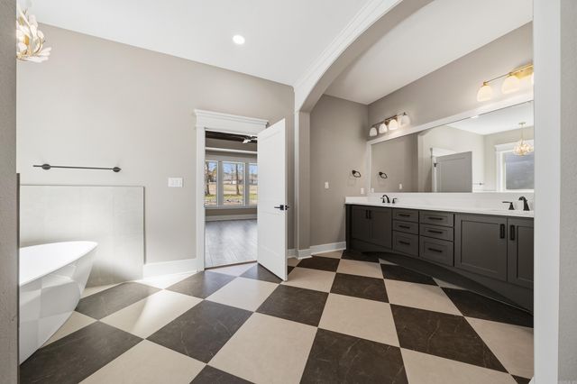 7 Linares Lane, Hot Springs Village, AR 71909