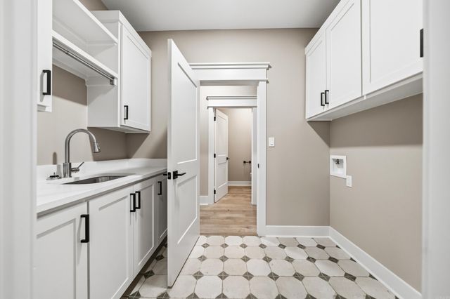 7 Linares Lane, Hot Springs Village, AR 71909