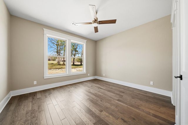 7 Linares Lane, Hot Springs Village, AR 71909