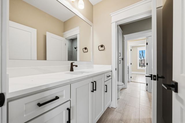 7 Linares Lane, Hot Springs Village, AR 71909