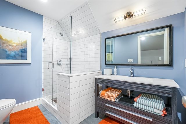 10 Hallwood Rd, Brookline, MA 02467