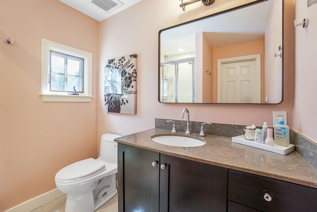 10 Hallwood Rd, Brookline, MA 02467