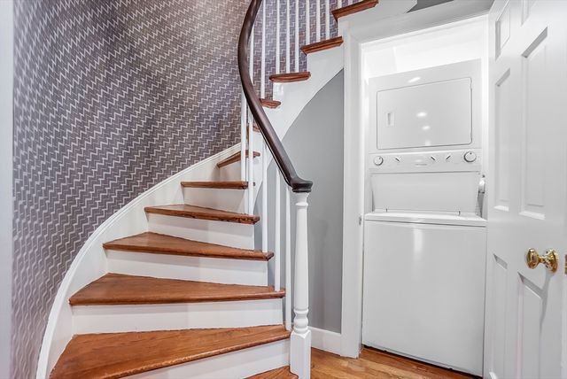 10 Hallwood Rd, Brookline, MA 02467