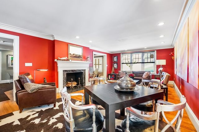 10 Hallwood Rd, Brookline, MA 02467