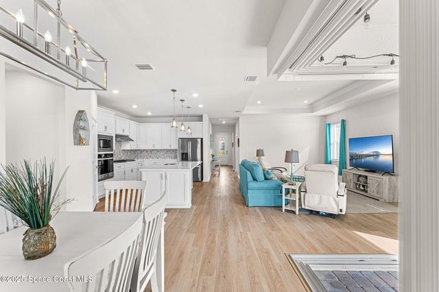 8870 Shoreline Avenue, Melbourne, FL 32940