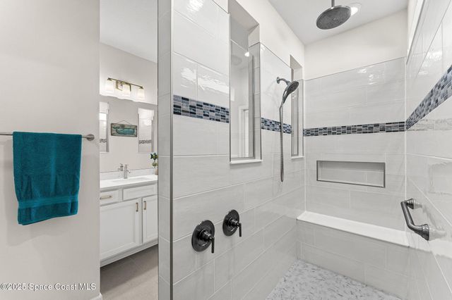 8870 Shoreline Avenue, Melbourne, FL 32940