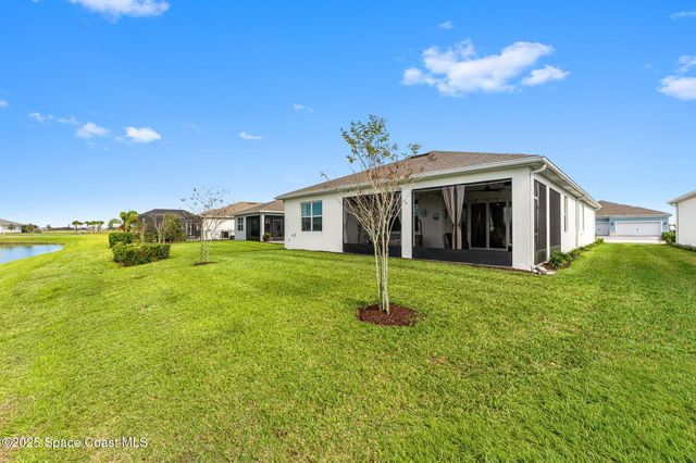 8870 Shoreline Avenue, Melbourne, FL 32940