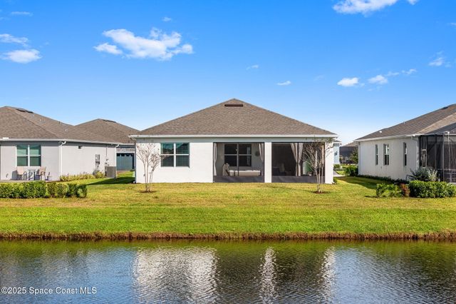 8870 Shoreline Avenue, Melbourne, FL 32940
