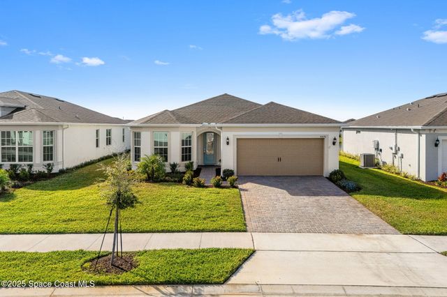 8870 Shoreline Avenue, Melbourne, FL 32940