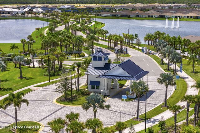 8870 Shoreline Avenue, Melbourne, FL 32940