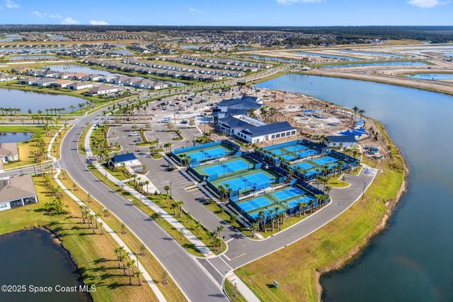 8870 Shoreline Avenue, Melbourne, FL 32940