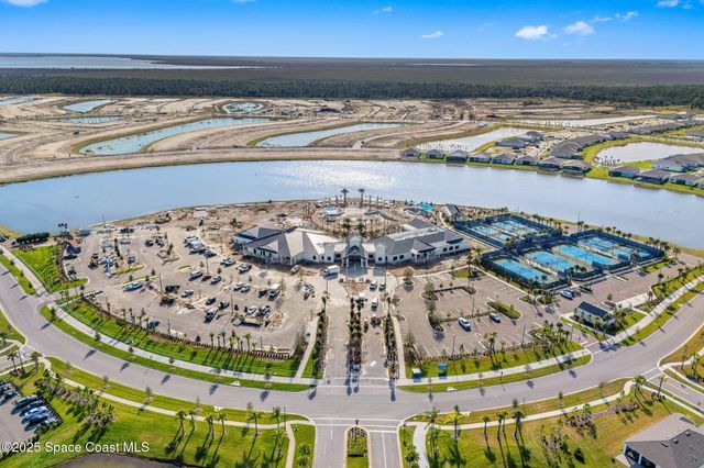 8870 Shoreline Avenue, Melbourne, FL 32940