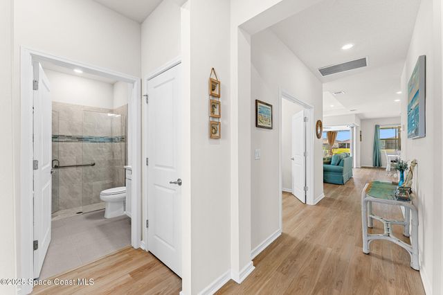 8870 Shoreline Avenue, Melbourne, FL 32940