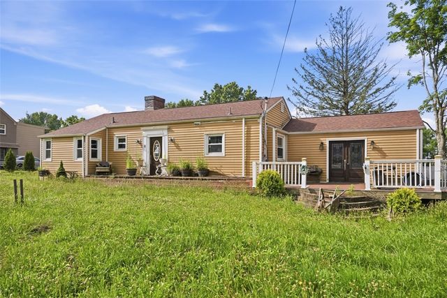 130 Pleasant Avenue, Peters Twp, PA 15317