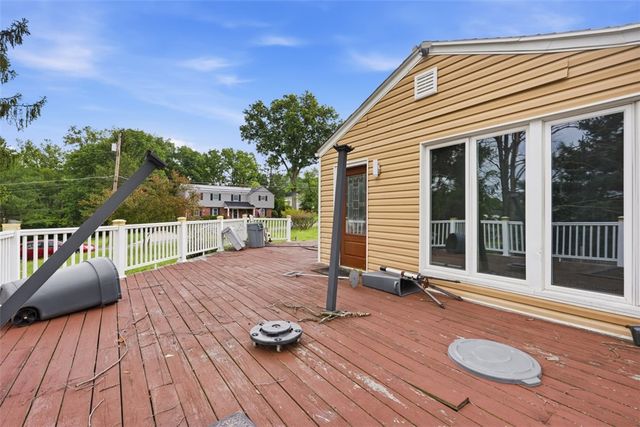 130 Pleasant Avenue, Peters Twp, PA 15317