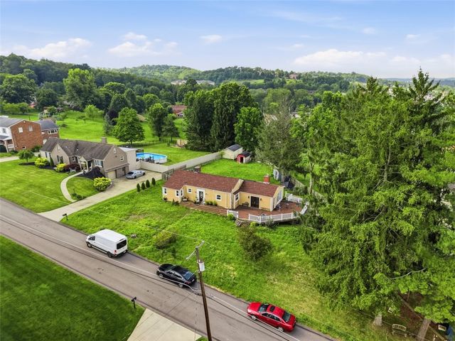 130 Pleasant Avenue, Peters Twp, PA 15317